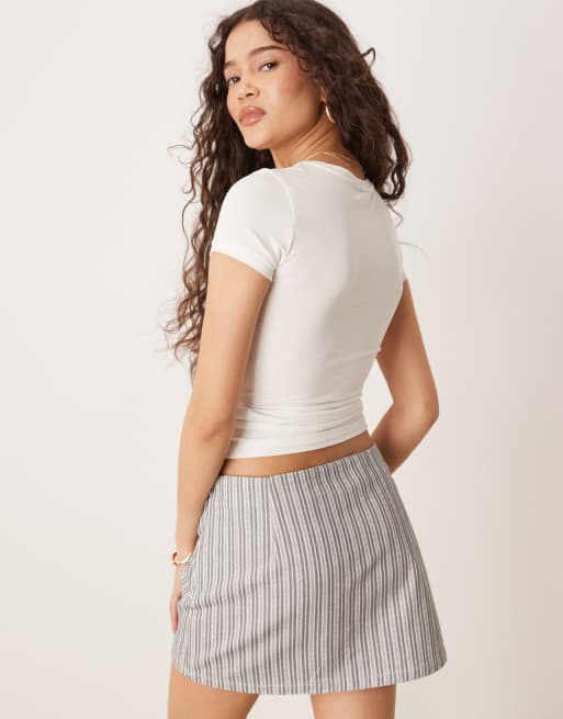 Gina Tricot Soft Touch jersey short sleeve top with round neck in off white, 4 of 4