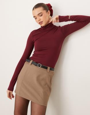 Soft Touch long sleeve jersey high neck top in burgundy-Red