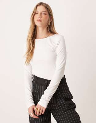 Soft Touch round neck jersey long sleeve top in off white