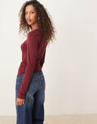 GINA TRICOT SOFT TOUCH SLIM FIT CREW NECK TOP 