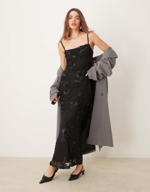 Gina Tricot - Sort maxikjole med stropper og underlag i gennemsigtigt jacquard