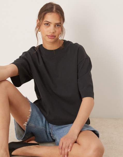 Gina Tricot - Sort T-shirt med korte ærmer i firkantet pasform - view 1