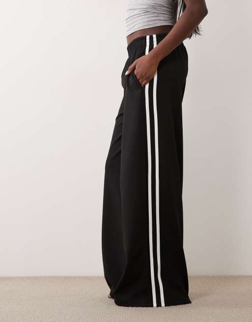 Gina Tricot sporty wide pants in black with white stripe, 2 of 5