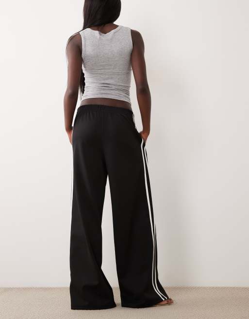 Gina Tricot sporty wide trousers in black with white stripe, 5 of 5