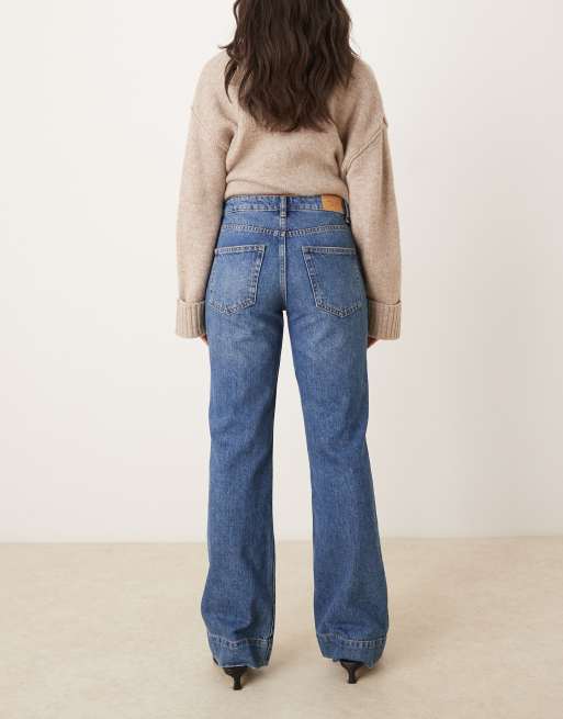 Gina Tricot straight leg jeans in midwash blue, 3 of 5