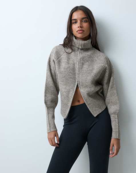 Gina Tricot Strickjacke mit Reißverschluss und Stehkragen in warmem Grau - view 1
