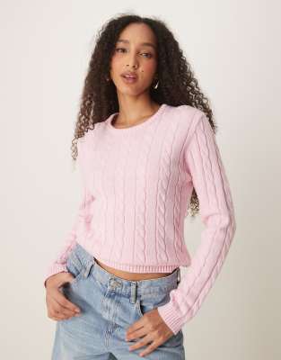 Gina Tricot - Strickpullover aus Baumwollmix in Rosa mit Rundhalsausschnitt und Zopfmuster