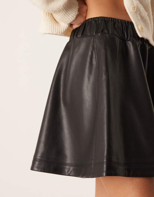 Gina Tricot – Svart minikjol i PU, 3 av 5