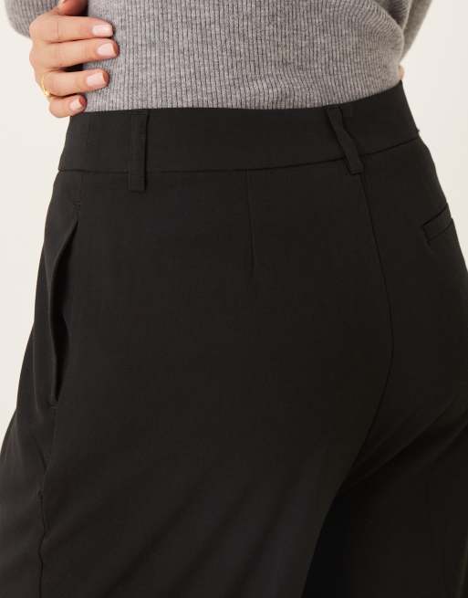 Gina Tricot – Svarta, figursydda byxor med vida ben , 5 av 5