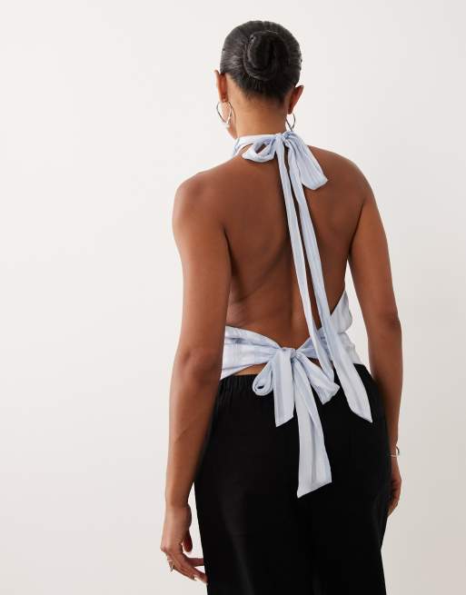 Gina Tricot – Tailliertes Neckholder-Oberteil aus Satin in Hellblau, 4 von 4