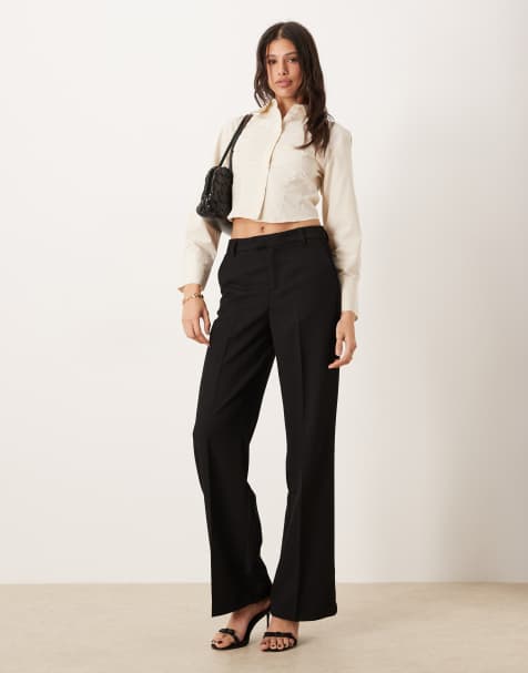 Gina Tricot Tall – Svarta, figursydda byxor med vida ben - view 1