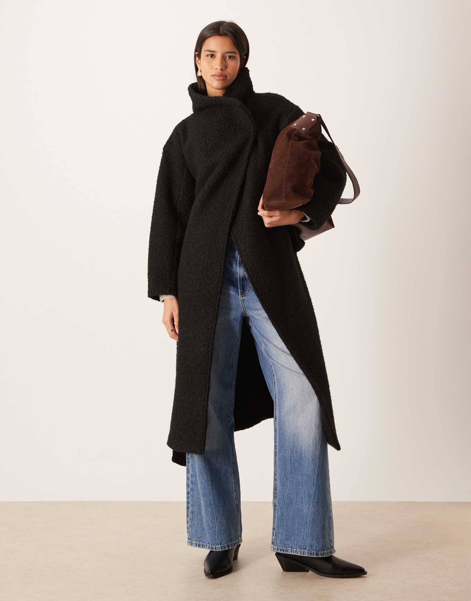 Трикотажное пальто Gina midaxi с текстурированным поясом черного цвета