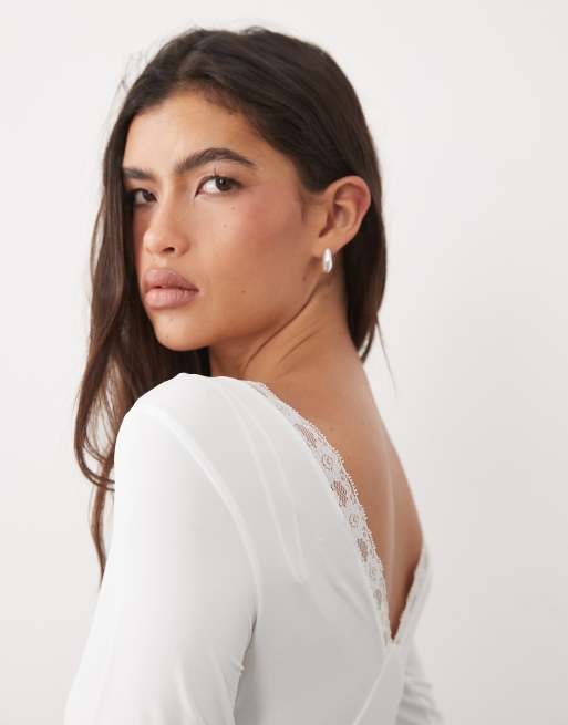 Gina Tricot top a scollo a V con maniche a tre quarti e pizzo bianco, 3 di 4
