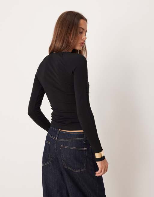 Gina Tricot - Top coupe slim drapé à manches longues et fronces - Noir, 4 de 4