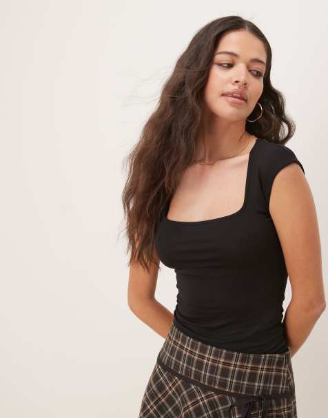 Gina Tricot - Top doux au toucher à manches courtes et encolure dégagée - Noir - view 1