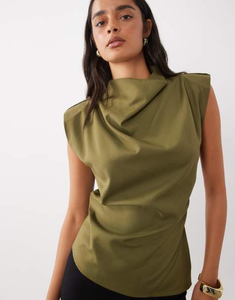 Gina Tricot - top fluido sin mangas con hombreras en verde caqui - view 1