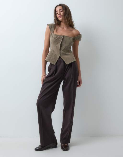 Gina Tricot top sartoriale con scollo squadrato e maniche ad aletta in beige, 3 di 5