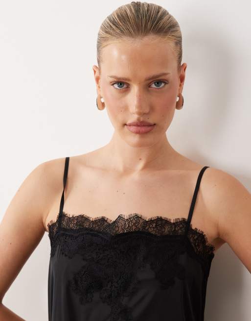 Gina Tricot – Trägerhemd aus Satin in Schwarz mit Spitzendetail, 2 von 4