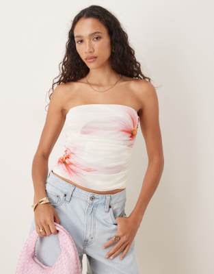 Gina Tricot - Trägerloses Schlauchoberteil aus Mesh in Weiß mit rosa Blumenmuster