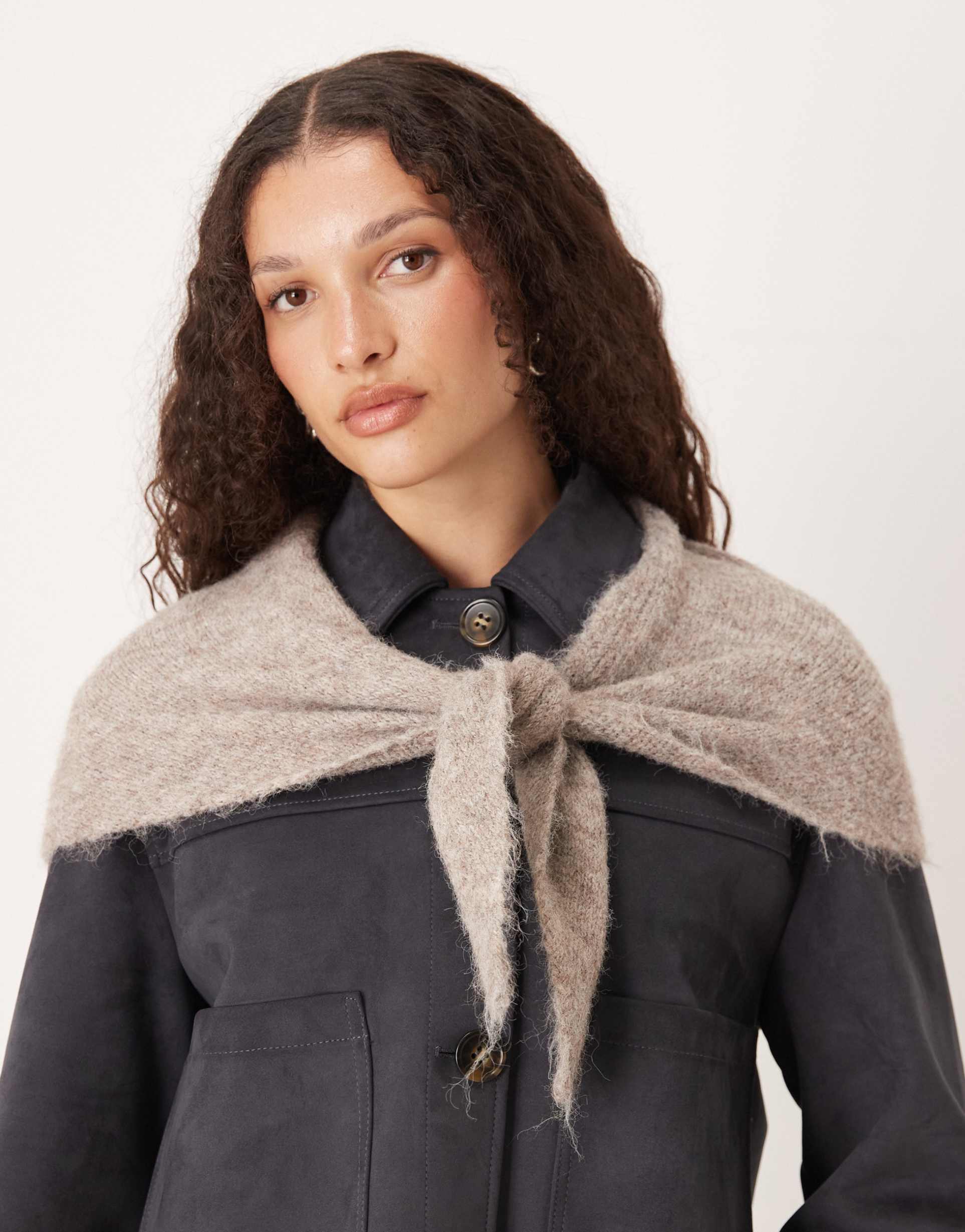 gina tricot triangle knit scarf in heathered beige