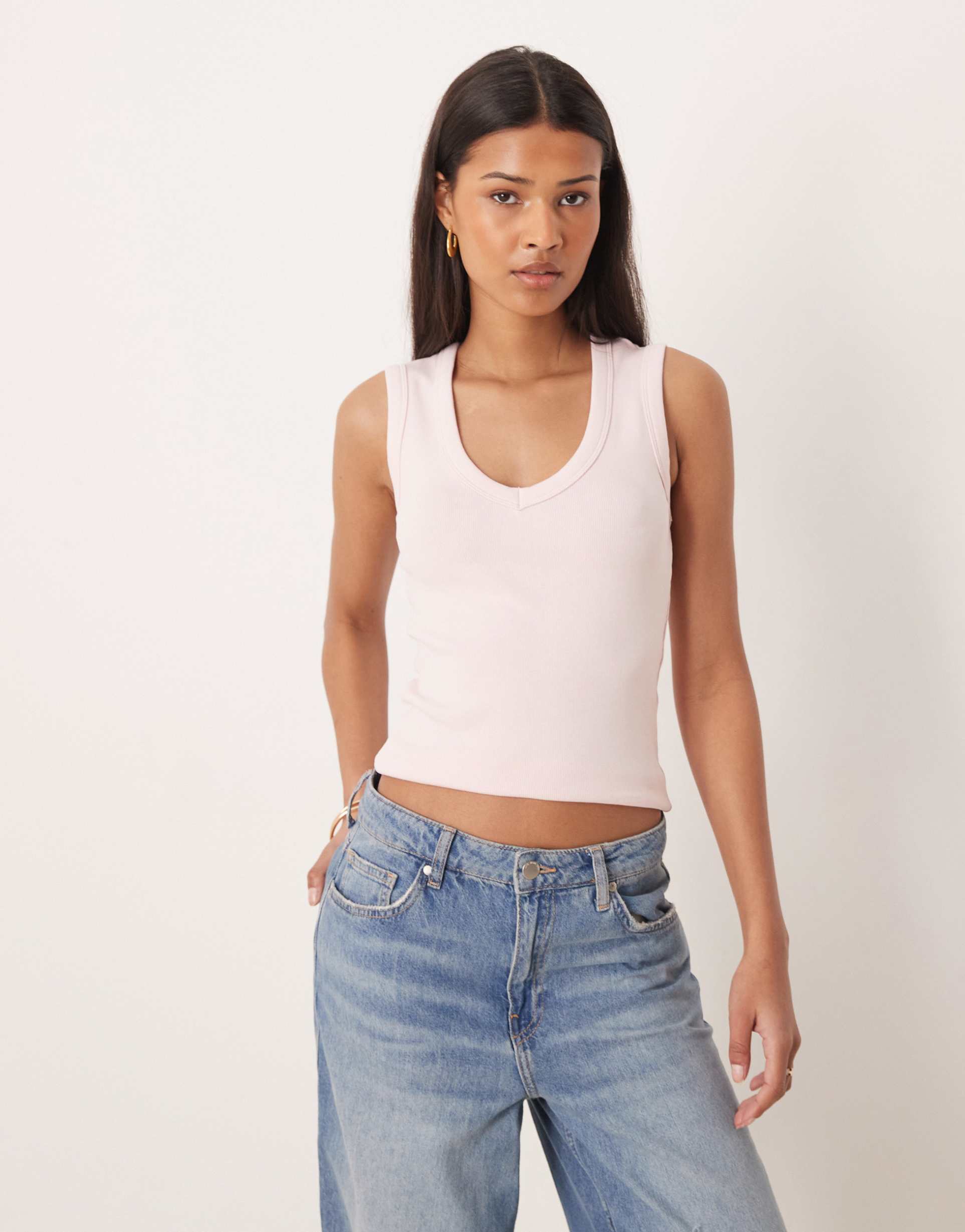 gina tricot v-neck ribbed tank in pink