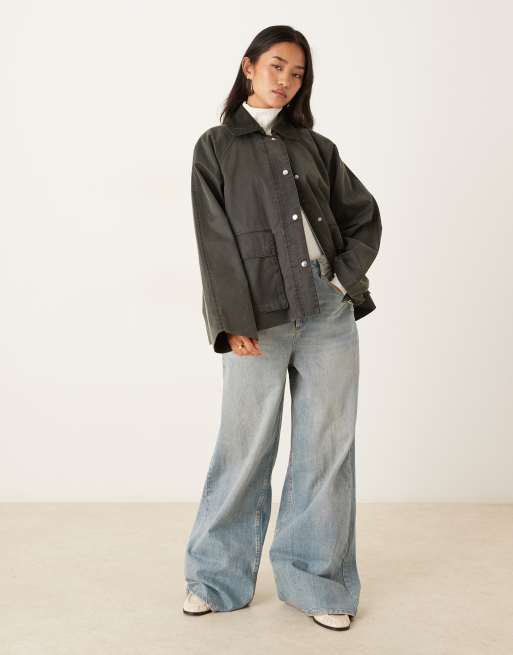 Gina Tricot - Veste oversize en velours côtelé matelassé avec col contrastant en velours côtelé - Vert kaki foncé, 3 de 4