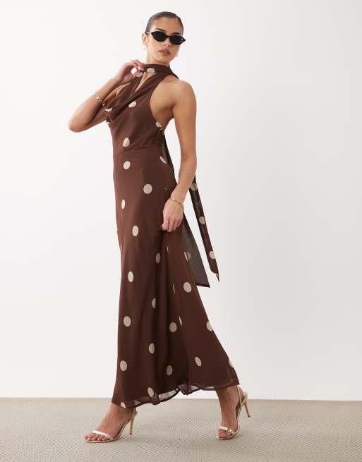 Gina Tricot - Vestito lungo marrone a pois con scollo a sciarpa, 3 di 4