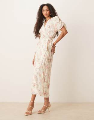 Gina Tricot - Wickel-Midikleid in Gelb mit Blumenprint, kurzen Puffärmeln und V-Ausschnitt