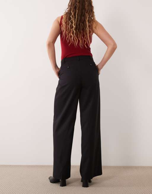 Gina Tricot wide leg pleated trouser in black, 3 of 5