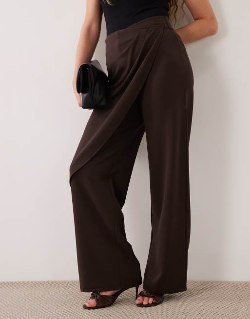 Gina Tricot wrap-draperede bukser i mørk chokoladebrun, 2 af 5