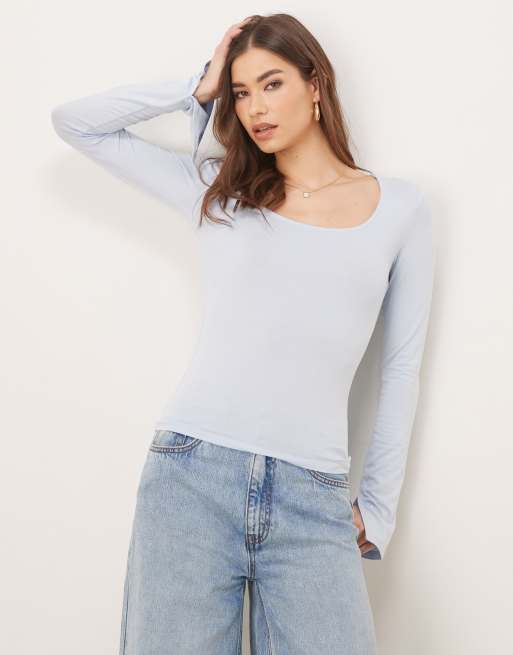 Gina Tricot - Zachte top met lange mouwen, lage ronde hals en split in de manchetten in blauw