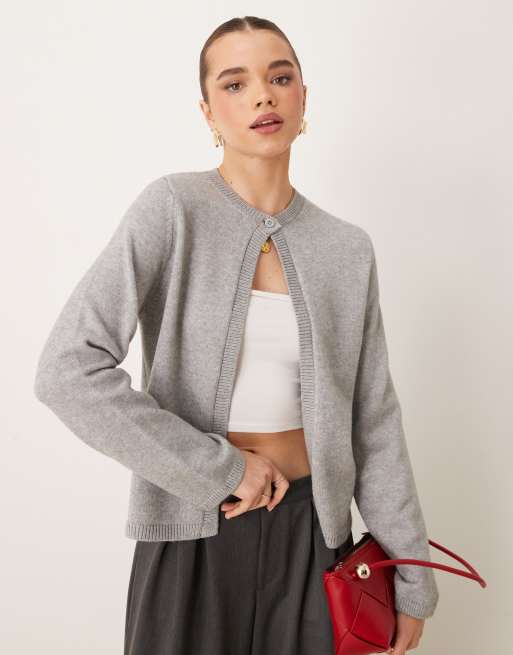 Gina Trikot – Strickjacke in Grau meliert mit Ein-Knopf-Detail
