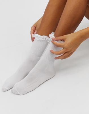 Gipsy frill ankle sock in white