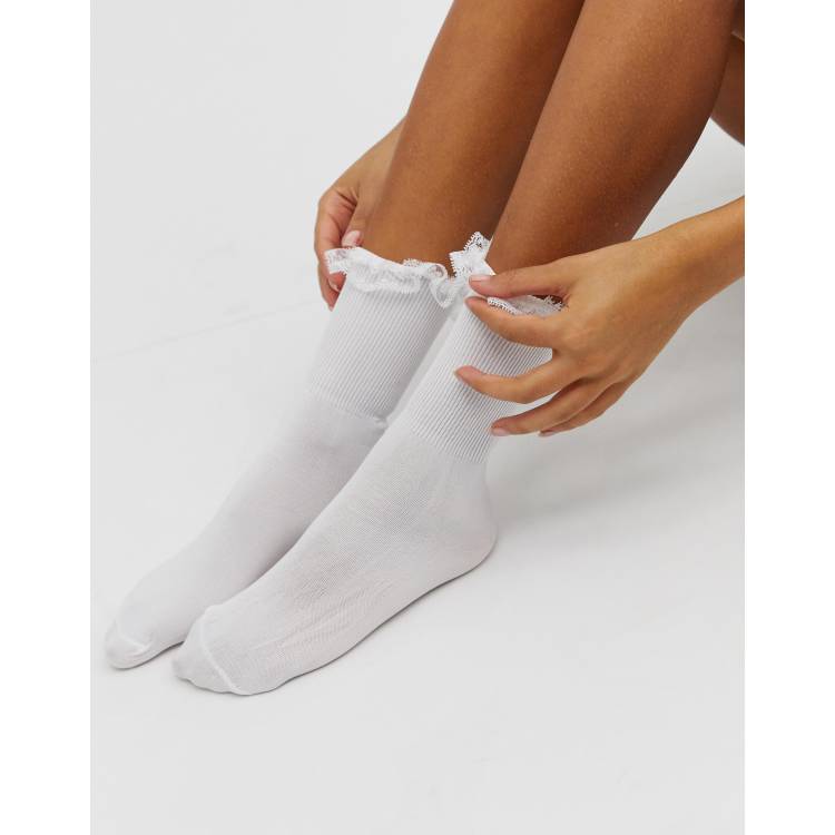 Gipsy frill ankle sock in white