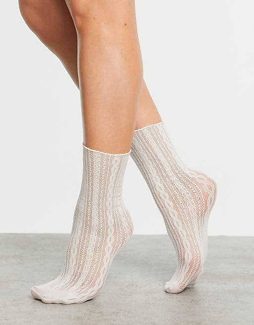 Gipsy lace sock in cream
