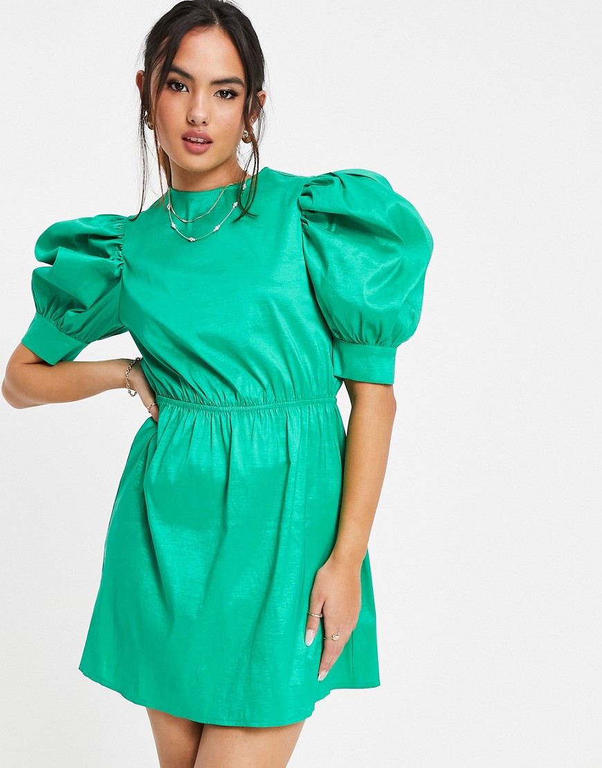 Girl In Mind – Skater-Kleid in Grün mit Puffärmeln