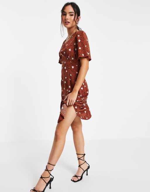 Girl In Mind - Vestito corto con maniche a pipistrello a fiori