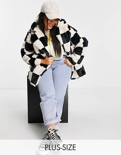  Girlfriend Material Curve coat in checkerboard faux fur 