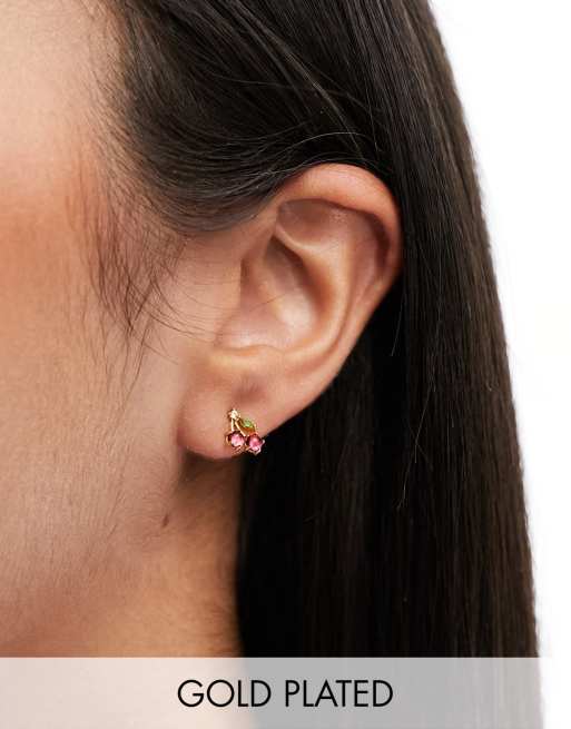 Girls Crew - Orecchini a bottone placcati in oro 18 ct con pendenti a forma di ciliegie