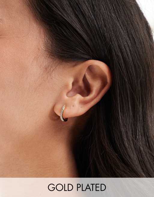 Girls Crew - Orecchini a cerchio placcati oro 18 k con design ondulato e zirconia cubica