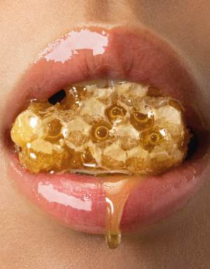 Gisou Honey Infused Lip Oil - Honey Gold