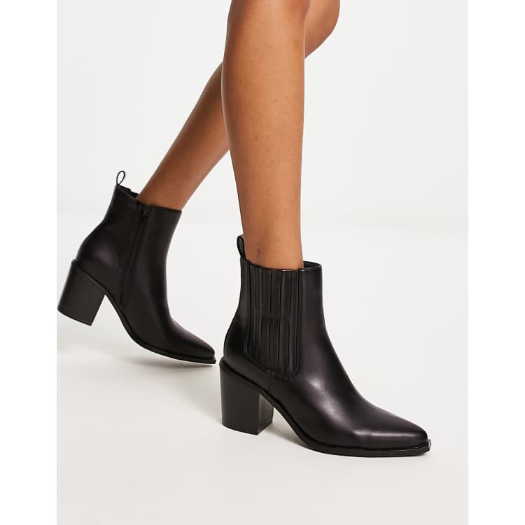 Heeled western store ankle boots