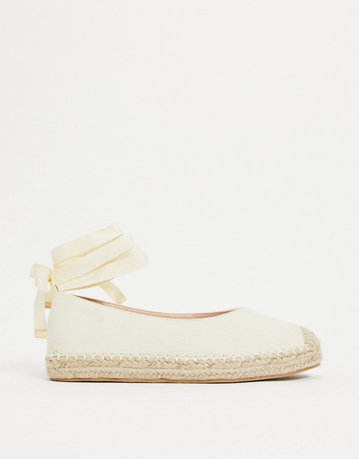 Glamorous ankle tie espadrilles in natural