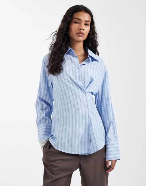 Glamorous – Asymmetrische Hemdbluse in Blau mit Knopfleiste und Streifen - view 1