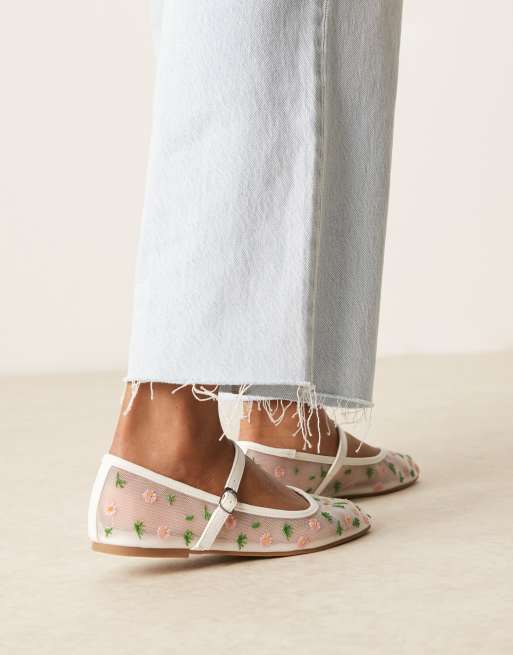 Glamorous - Ballerine Mary Jane in rete bianca con ricamo a fiori, 2 di 4