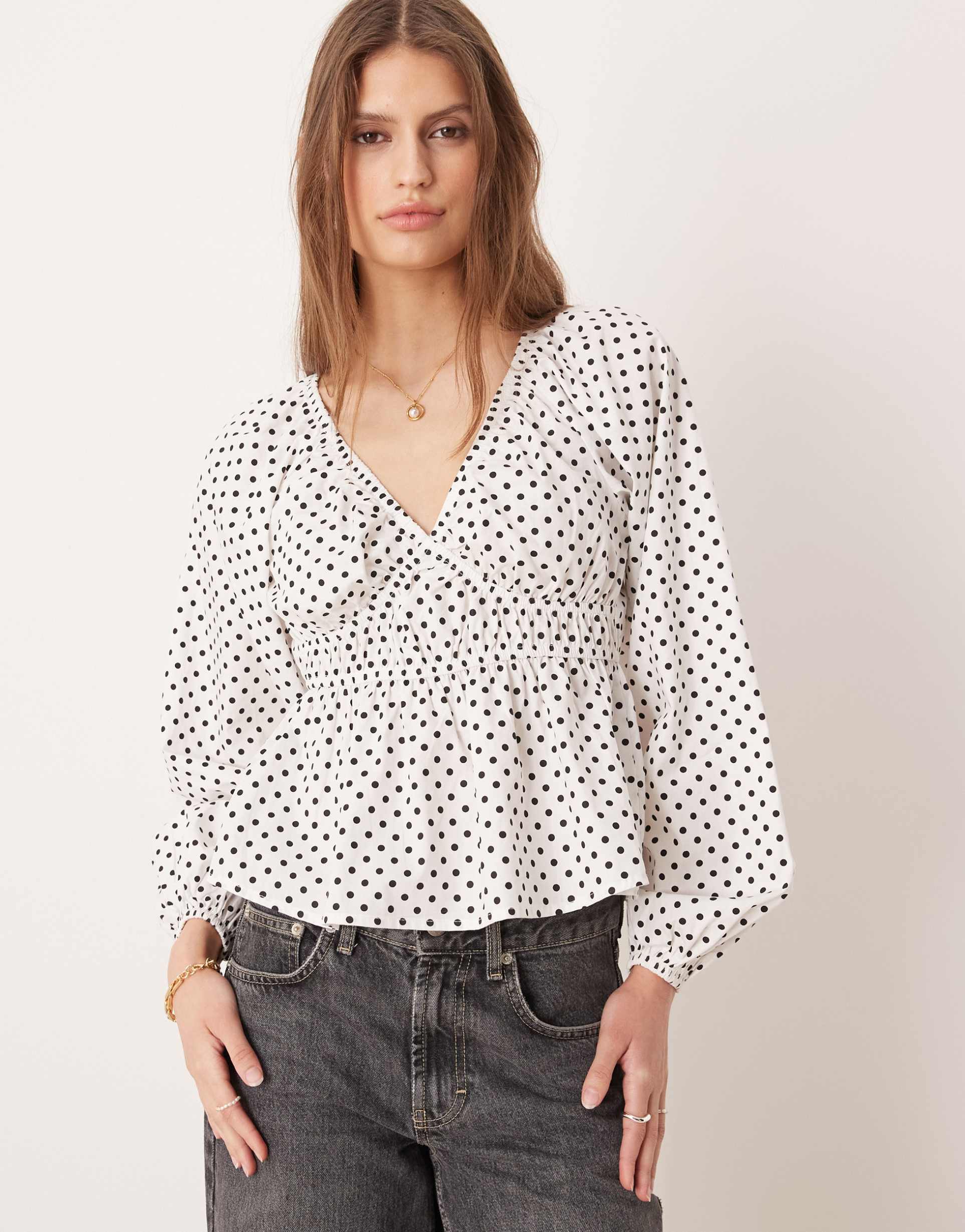 glamorous balloon sleeve blouse in polka dots