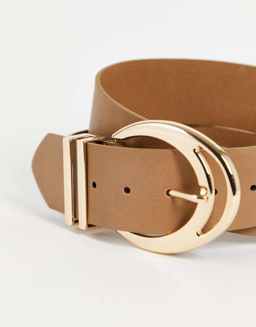 Glamorous belt wiith minimal gold hardware in tan, 2 of 4