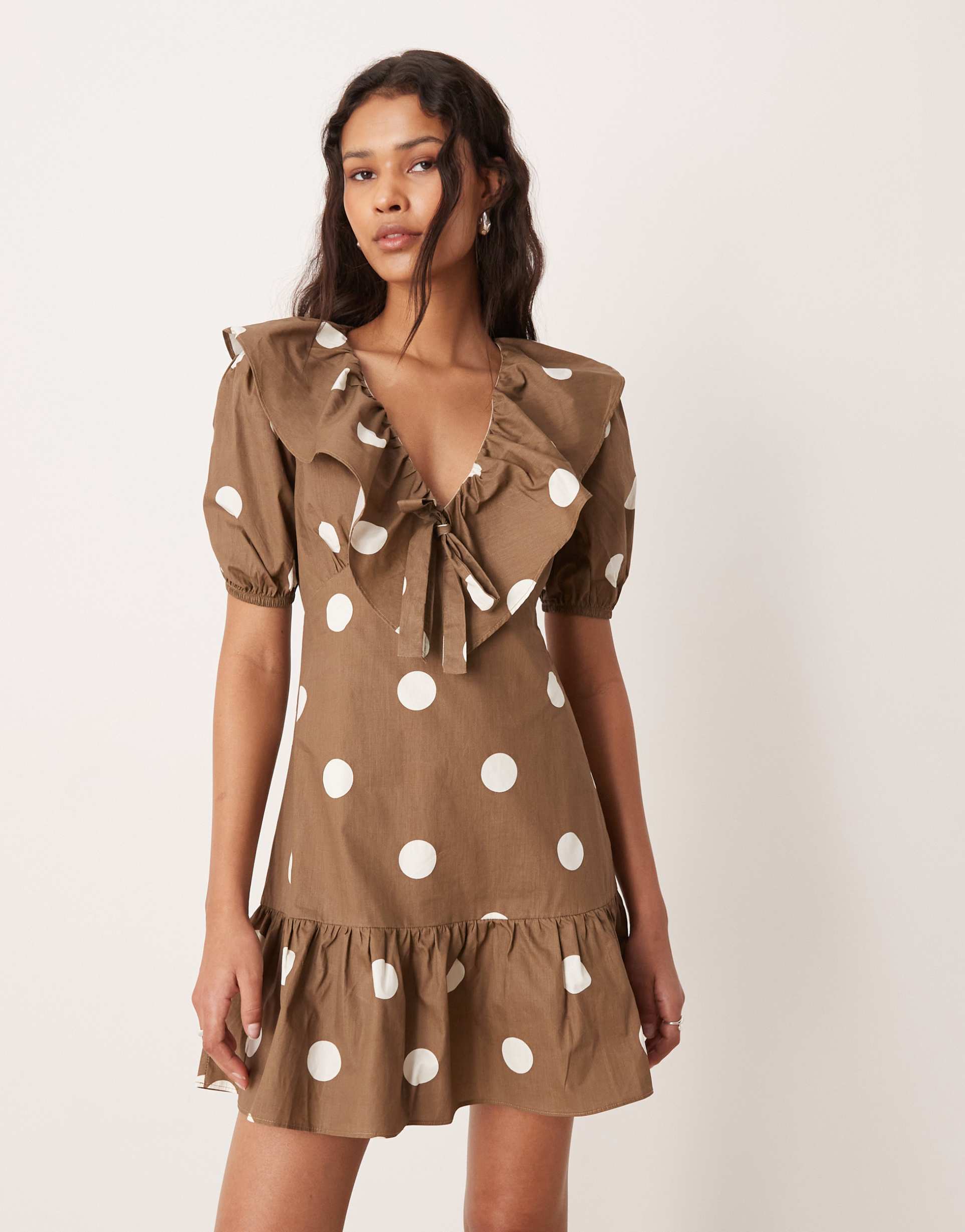 glamorous big collar mini dress in brown polka dot
