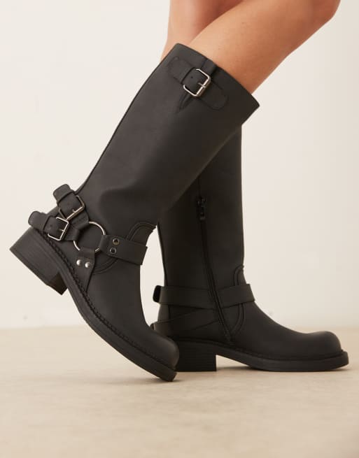 Glamorous - Biker-knielaarzen met metalen details en brede pasvorm in zwart