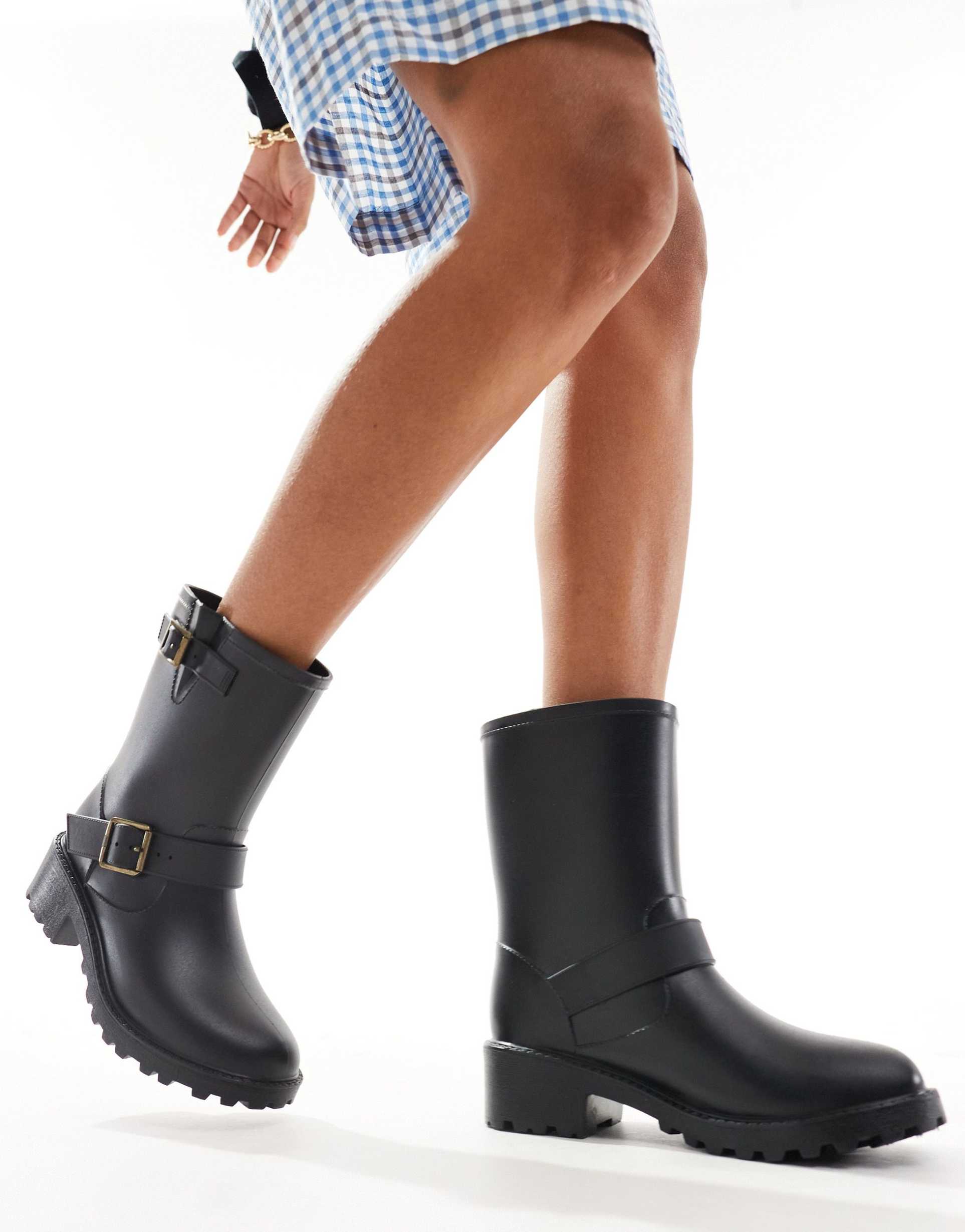 glamorous biker wellies in black